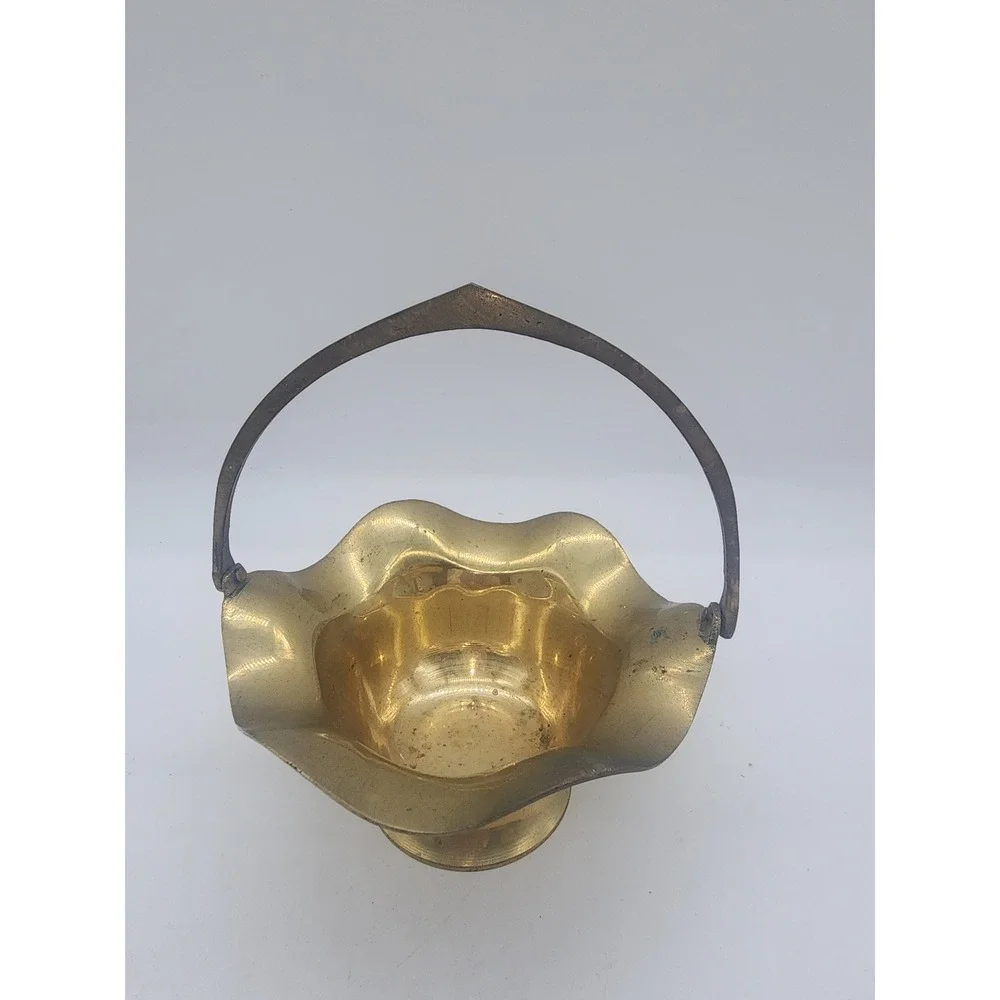 Vintage Brass Scalloped Decorative Basket with Handle Made in India 5 Inch